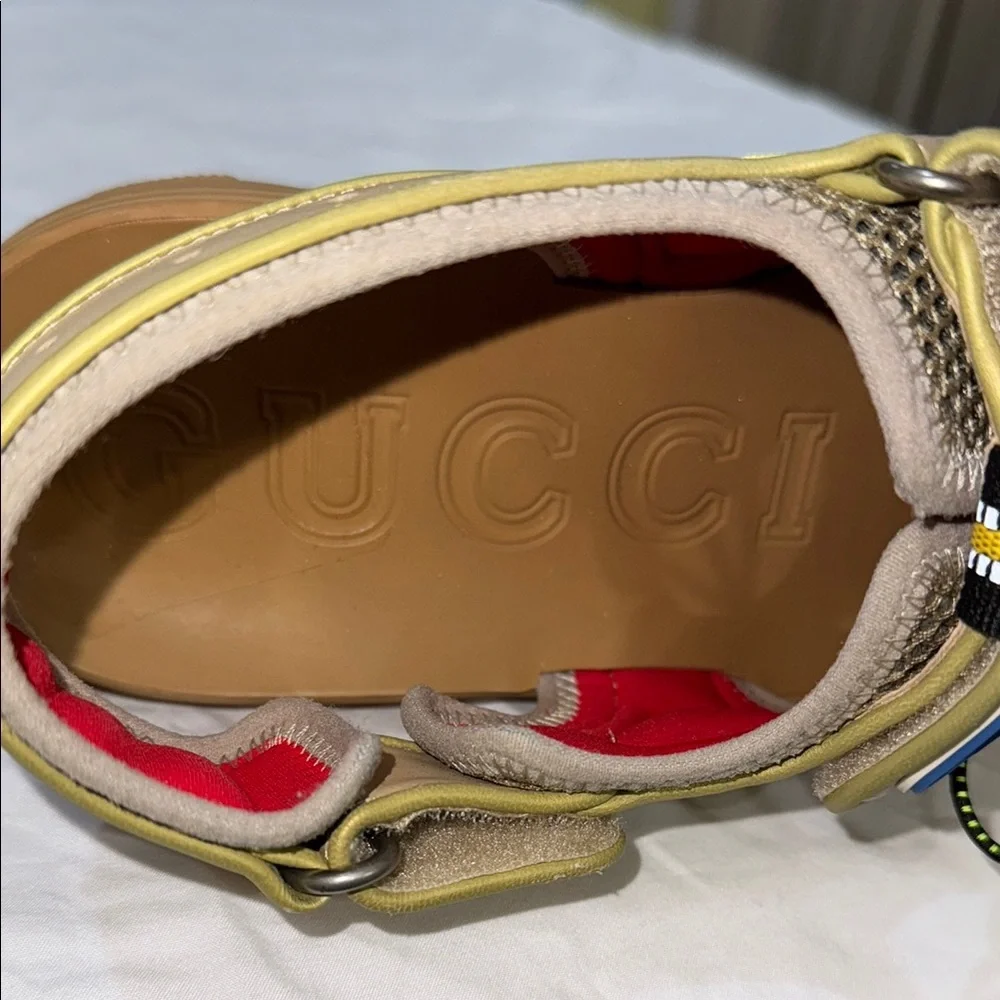 Gucci Unisex Red and Beige Shoes 7.5 men’s/ 9.5 women’s
